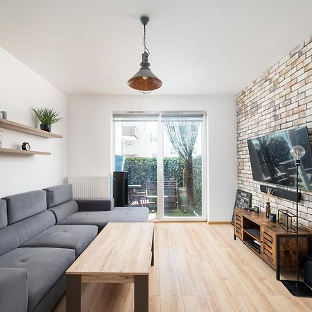Wola Jana Kazimierza Chic Apartment ワルシャワ エクステリア 写真